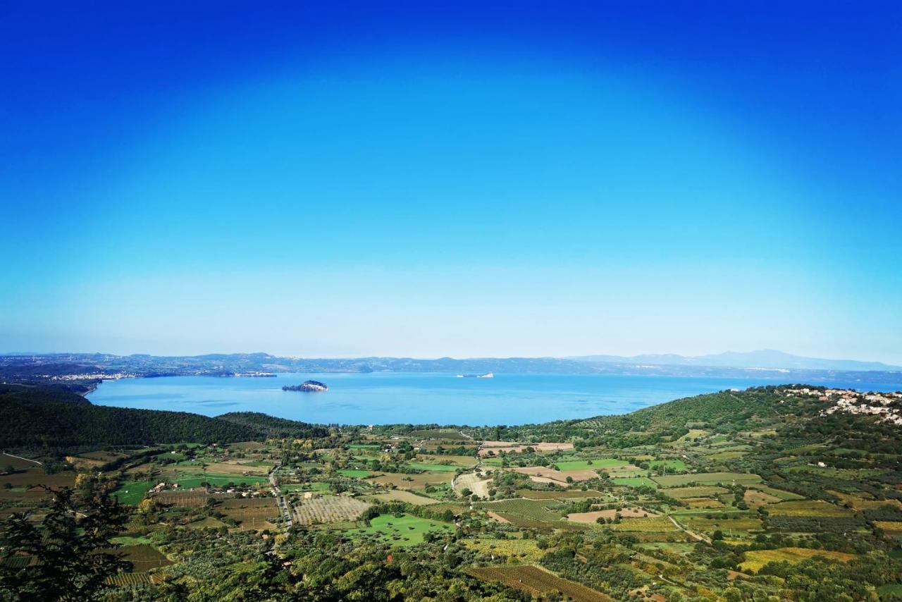 Francigena Sul Lago Montefiascone Bagian luar foto